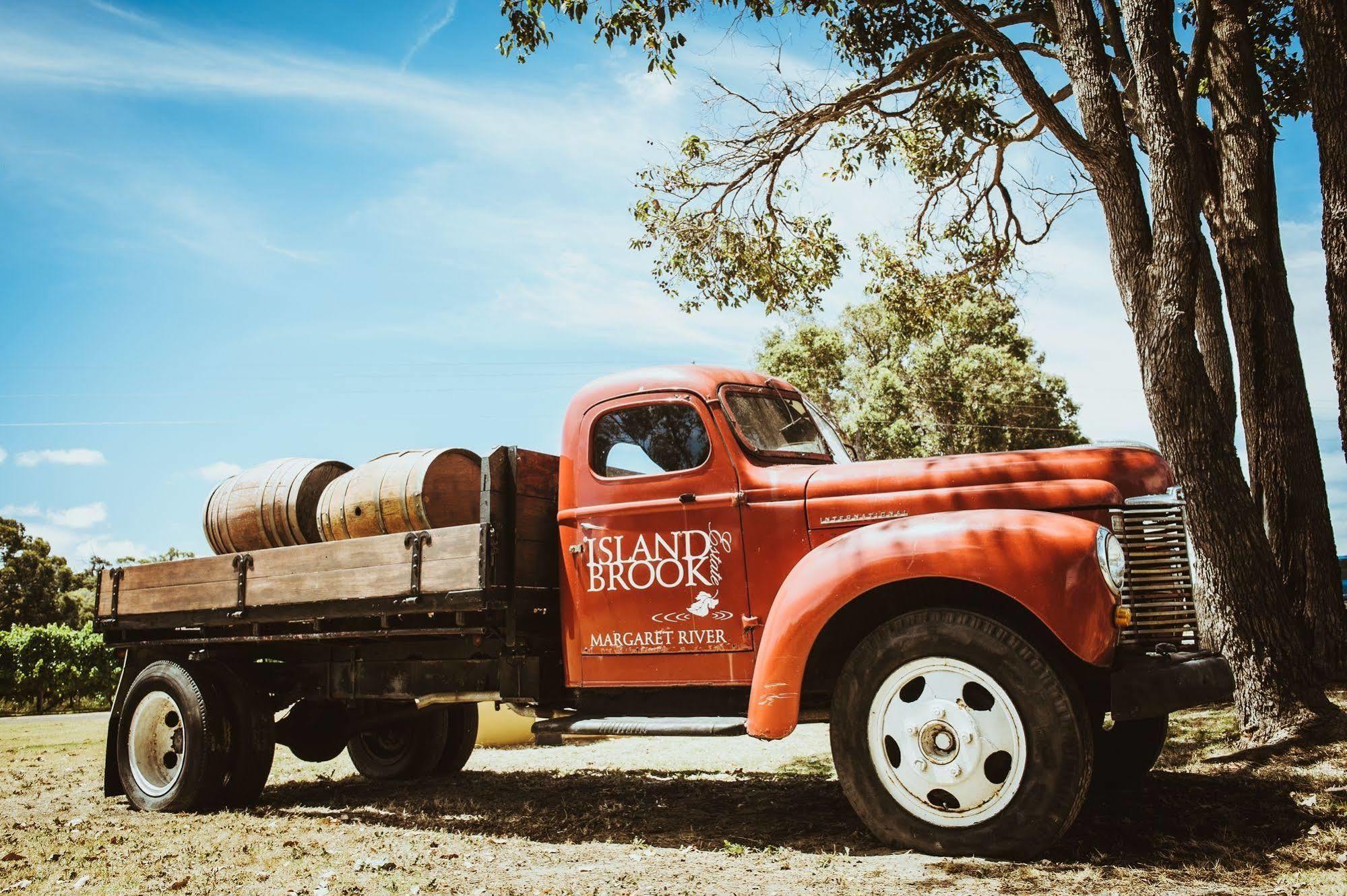 Island Brook Estate Winery And Chalets Margaret River Ngoại thất bức ảnh